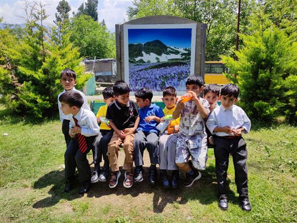 KG STUDENTS OUTING